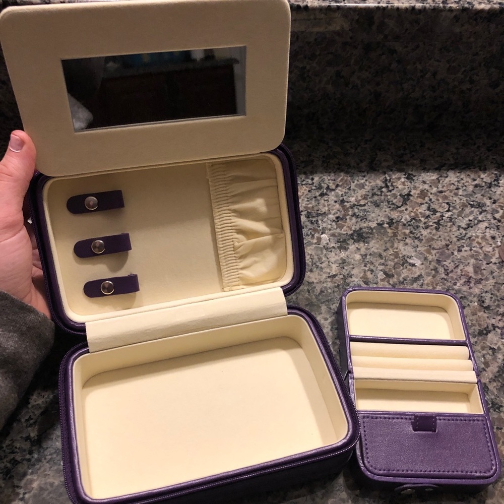 Brand New Lia Sophia Travel Jewelry Case
